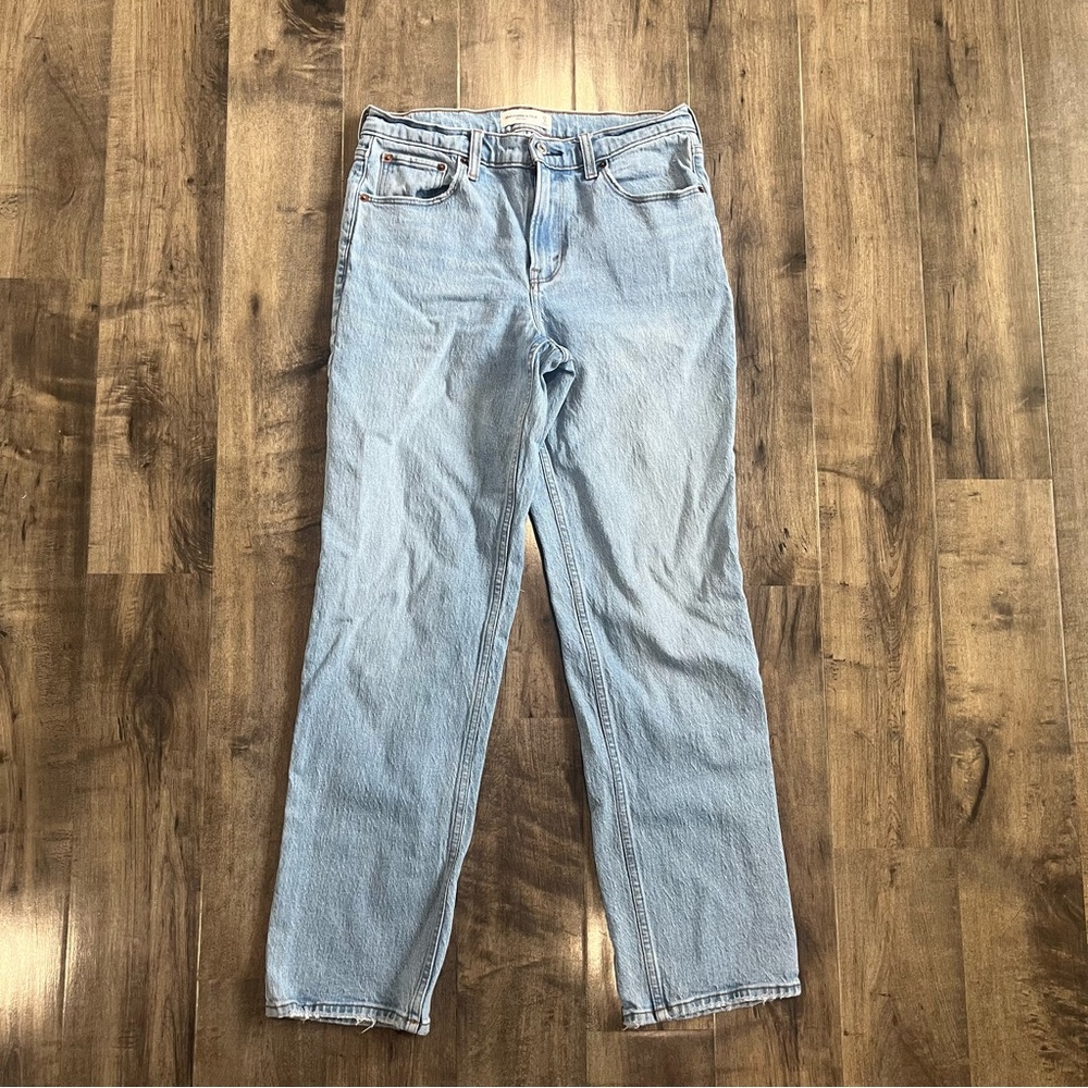 Abercrombie & Fitch Mid Rise Straight Leg Jeans Womens 29 8R Light Wash Blue